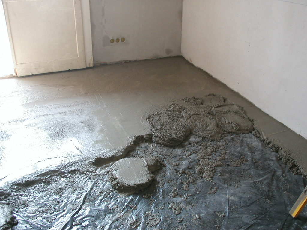 Aljzatbeton a VI. emeleten